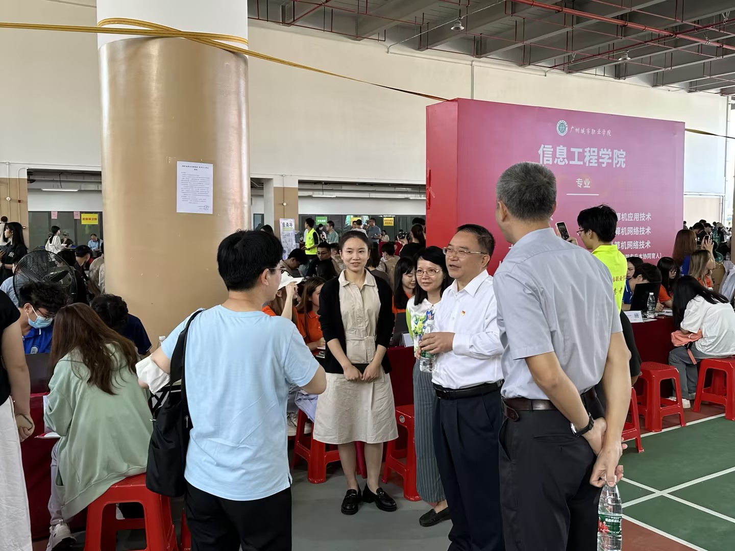 https://zhanqun.gcp.edu.cn/_vsl/350FC42010CB5DCB21E0A8CC17318187/8B79D768/4724A