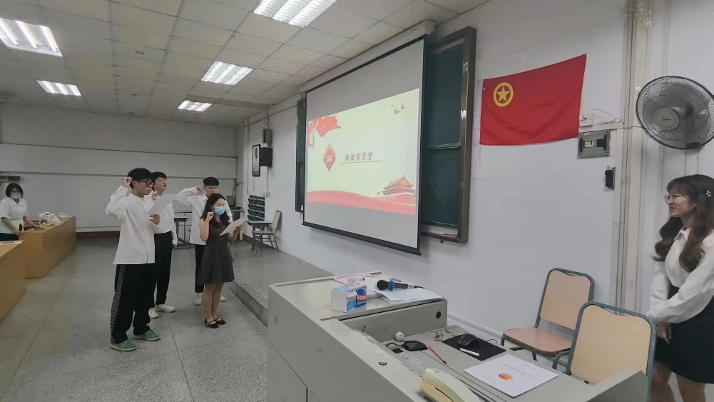 https://zhanqun.gcp.edu.cn/_vsl/725F3168626A90D48F6E40F397811848/CF3240BF/81492
